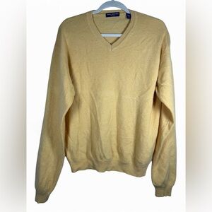 John Ashford 100% Cashmere Sweater Mens Sz L Butter Yellow V Neck Pullover Luxe